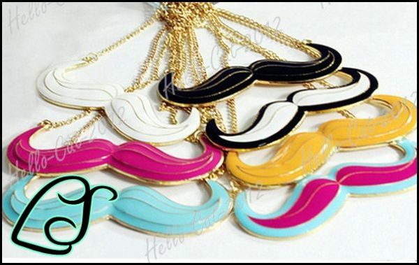 Colar Bigode